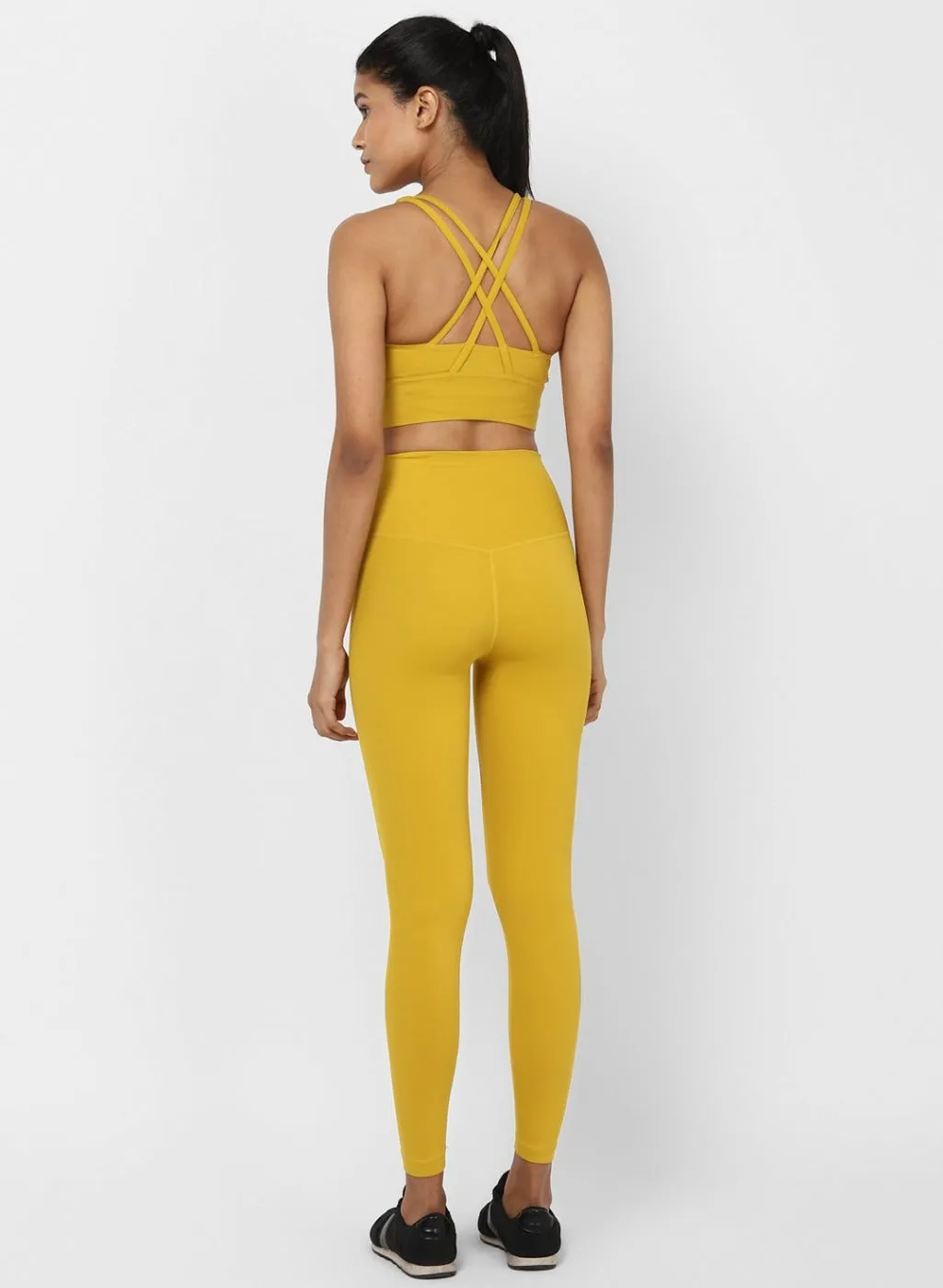 Naina Yoga Set