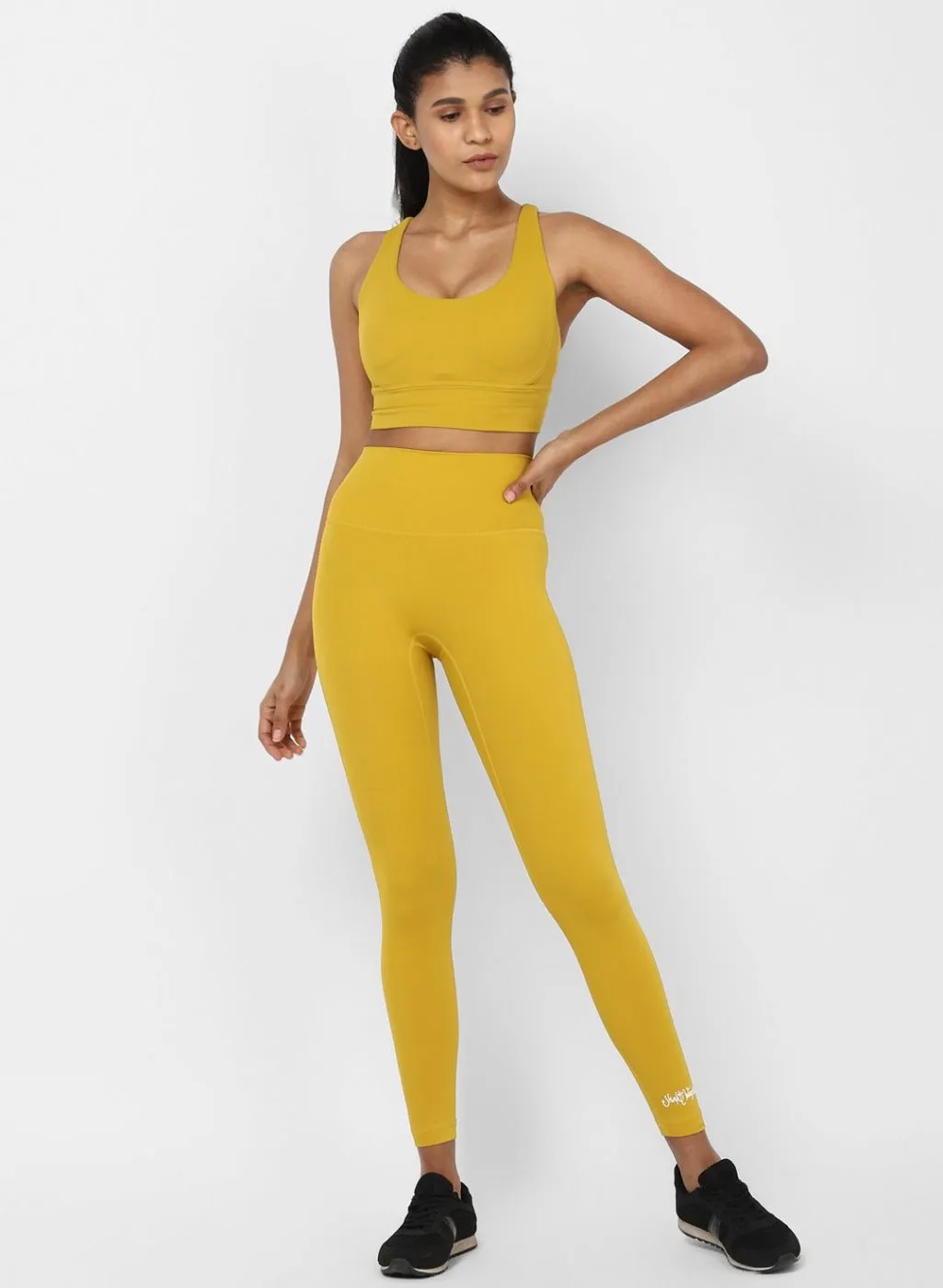 Naina Yoga Set